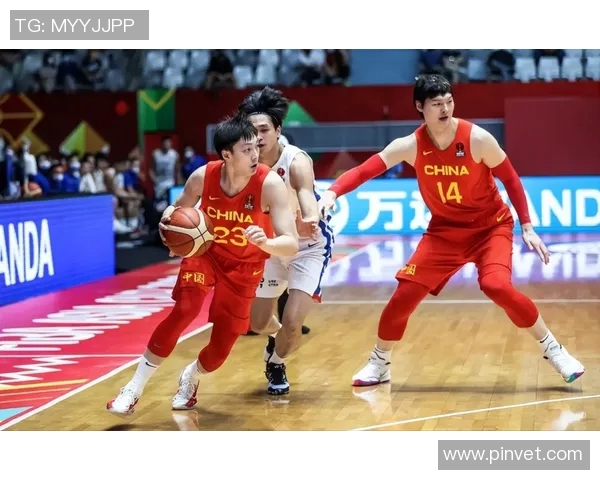 周琦24分18板率四川男篮大胜湖北63分